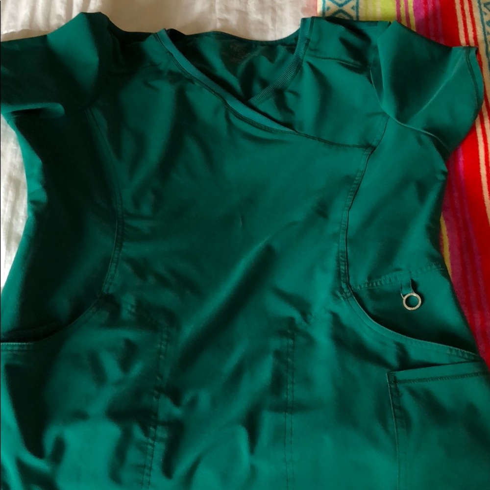 Scrub top